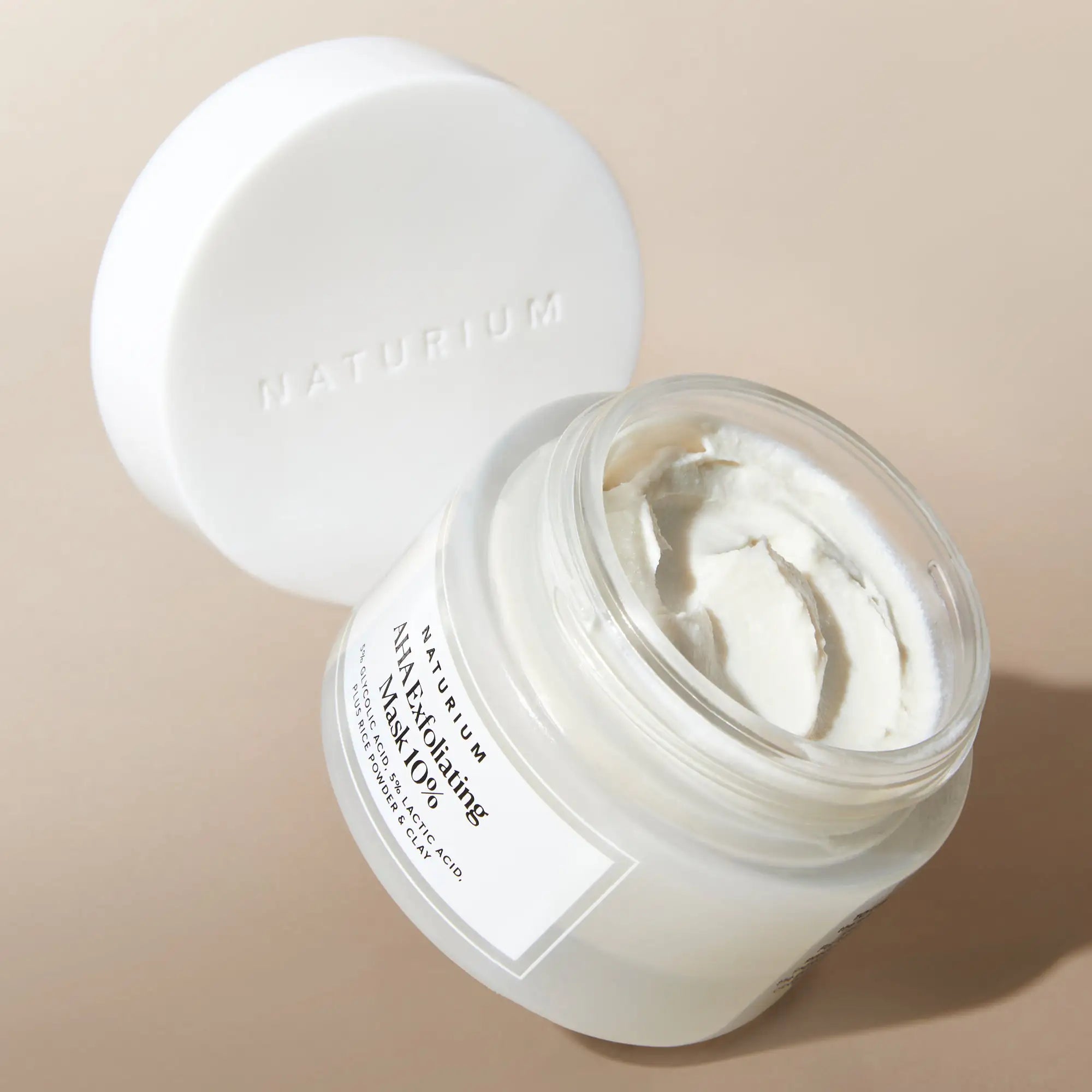 aha-exfoliating-mask-10-q0 AHAmask_0957-crop.webp