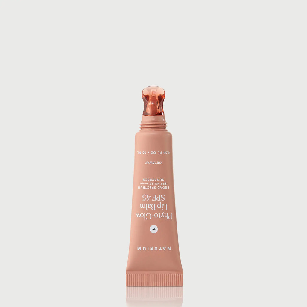 phyto-glow-lip-balm-spf-45-getaway-s1 NATR-10126_PhytoGlow_SPF_Getaway_primary_nocap_bonebkgd_1.webp