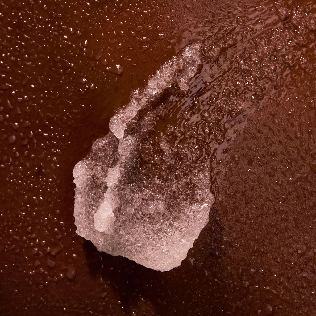 the-glow-getter-multi-oil-body-scrub-s8 NATR-40028-Alt-Image-TheGlowGetterMulti-OilBodyScrub-08.webp